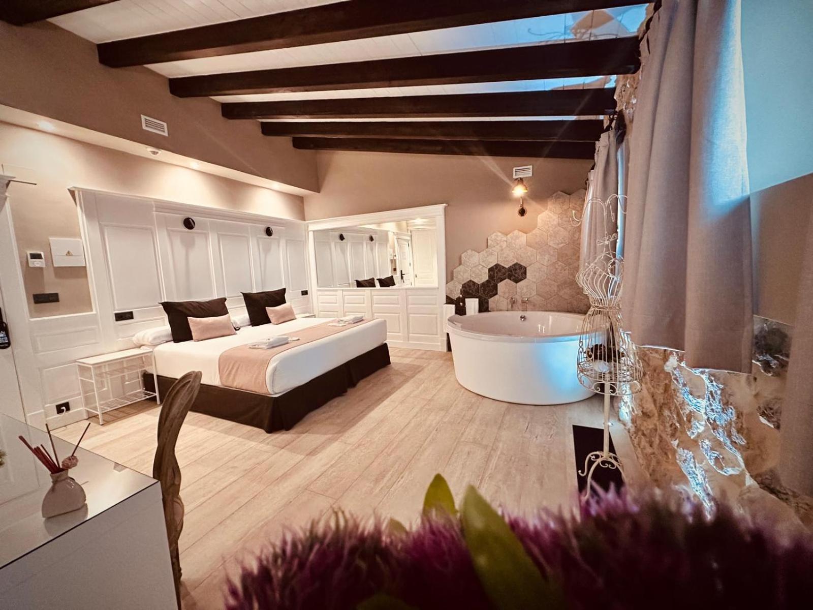 La Quinta Luxury Palace *